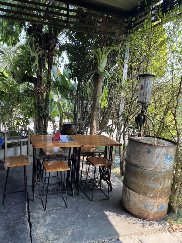 ร้านบ้านอู่ไอซ์คอฟฟี่