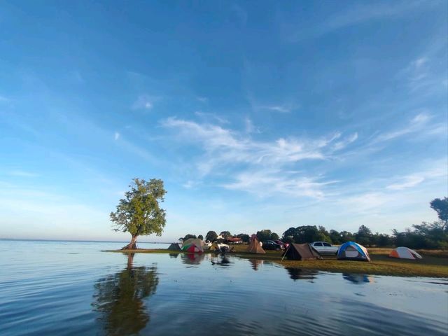 กางเต็นท์หาดแสนตอ ตกดึกชมดาว ที่อุบลราชธานี