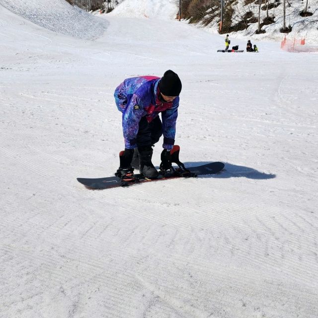 My First Time Snowboarding Experience