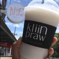 ไปนั่งชิลที่ร้าน | KLIIN PRAW-กลิ่นพร้าว