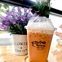 เรินเรา คาเฟ่ 