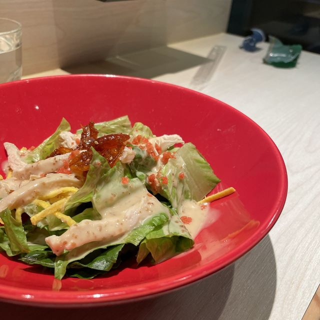 香港尖沙咀｜維港夜景配一幻濃蝦湯拉麵🍜