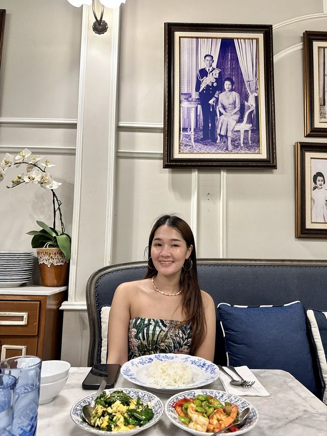 ร้านตู้กับข้าว อาหารพื้นเมืองภูเก็ตหรอยแรง !!