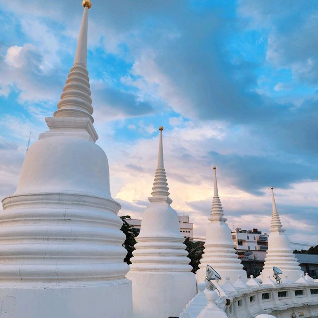 วัดประยุ​ร​วงศา​วาส​