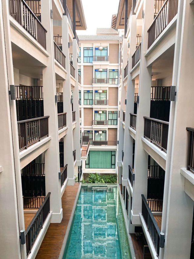 Hotel with Pool Bar Hits Different 🇹🇭