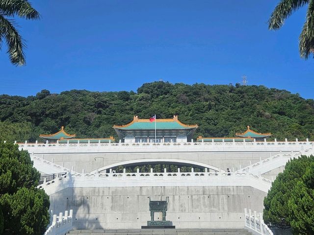 History travel at Taipei Palace Museum