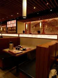 「屯門上海菜，蟹粉年糕和油爆蝦出色」