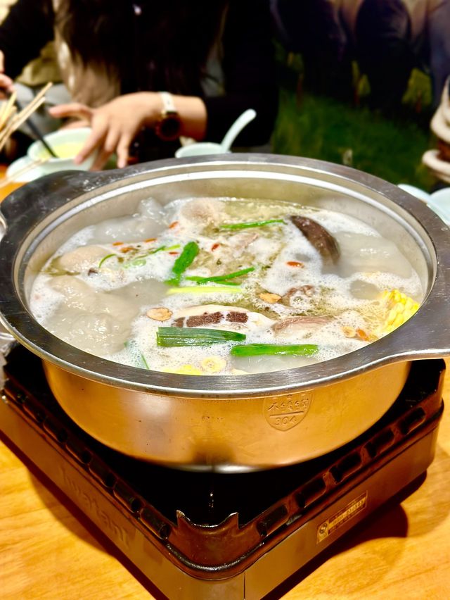 富有內蒙古特色既全羊火鍋