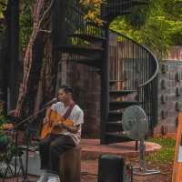 คาเฟ่ย่านสุขุมวิท "The Wood Land"