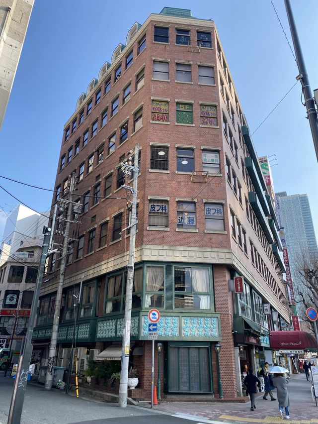 三宮駅近！老舗のにしむら珈琲三宮店