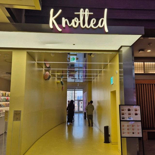 Knotted Cafe With A View