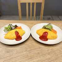 美味しすぎ！つやっつやのオムライス🍳