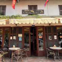 คาเฟ่สไตล์ฝรั่งเศสที่หลวงพระบาง