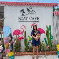 Boat cafe Ayutthaya