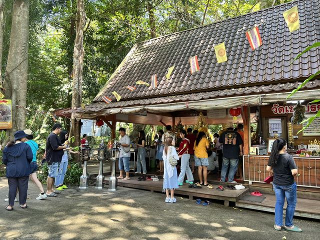 วัดเขาบรรจบ ประตูสวรรค์ อ.มะขาม จ.จันทบุรี