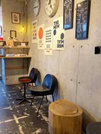 【福岡カフェ】定期的に個展が行われるアートに触れられるカフェ