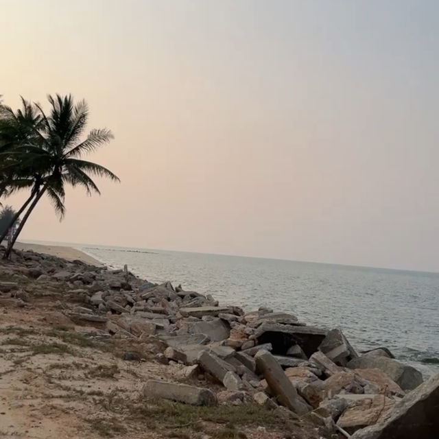 ชายหาดบ้านกูบู