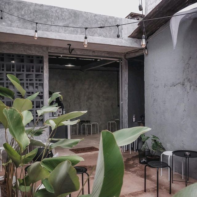 SENJACOFFE | A relaxing place in the afternoon. SENJACOFFE | A relaxing place in the afternoon.