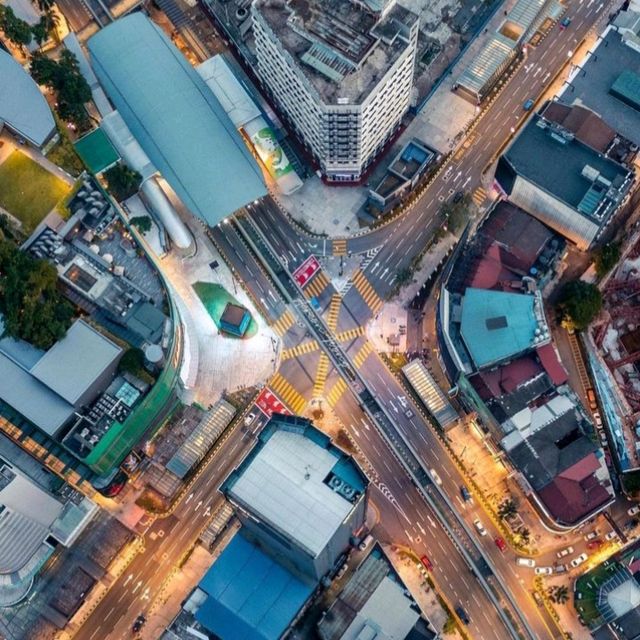 Discovering BUKIT BINTANG.Where culture, food and shopping come together.