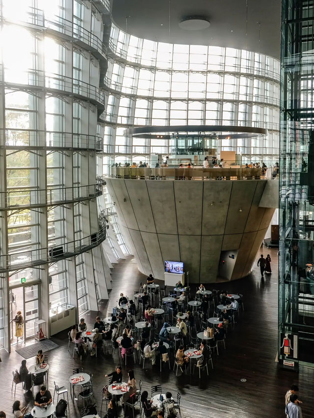 พาชมสถาปัตสวยๆที่ The National Art Center Tokyo🎌