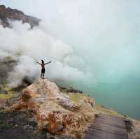 เข็นวีลแชร์ขึ้นภูเขาไฟ Kawah ijen