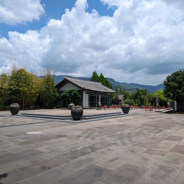 Zen Stay in a Garden at Pullman Lijiang