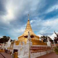 วัดพระธาตุแช่แห้ง