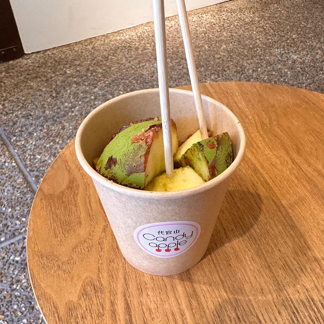 Candy Apple ร้านแอปเปิ้ลเคลือบน้ำตาล เกียวโต