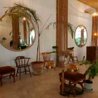 คาเฟ่สุดฮิตในพัทยา House of Benedict