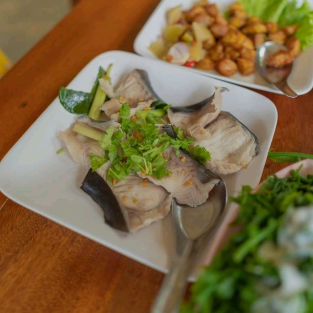 ครัวม่อนไข่ ร้านเด็ด ราชบุรี
