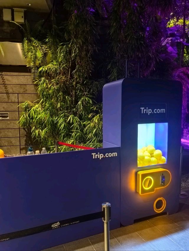 Trip.com photo booths @Jewel Changi 