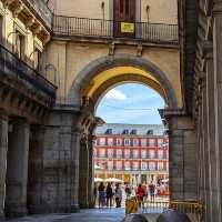 Explore Madrid’s Ancient Charm at Arco de Cuchilleros