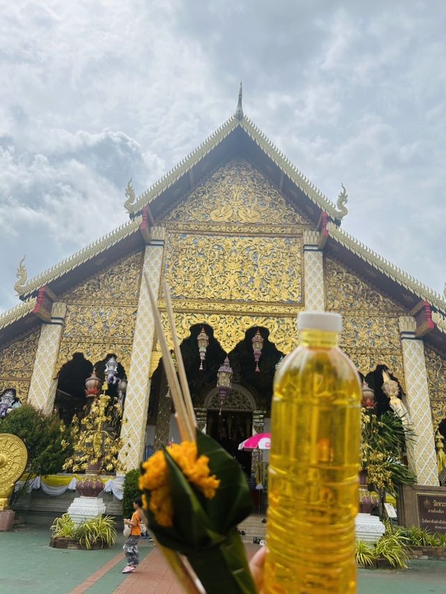 วัดพระธาตุหริภุญชัย วรมหาวิหาร  ลำพูน 