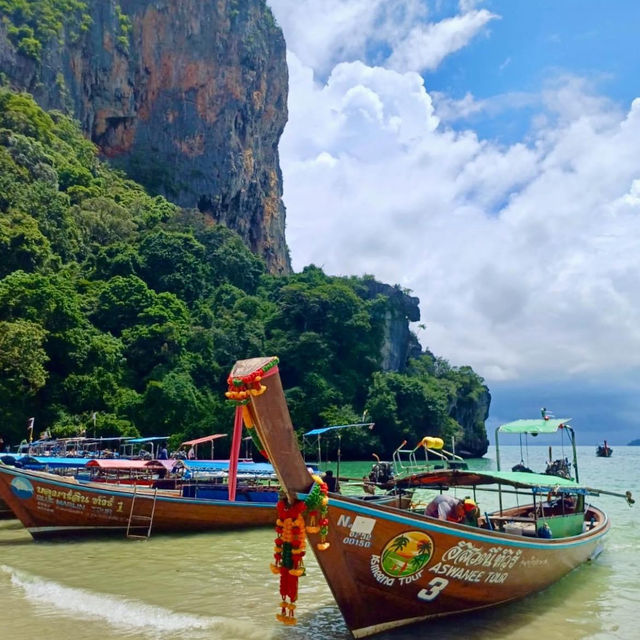 Escape to Railay Beach: Krabi’s Hidden Gem