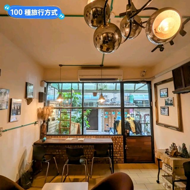 台南-孔廟園區對面的深夜咖啡店：Abby coffee