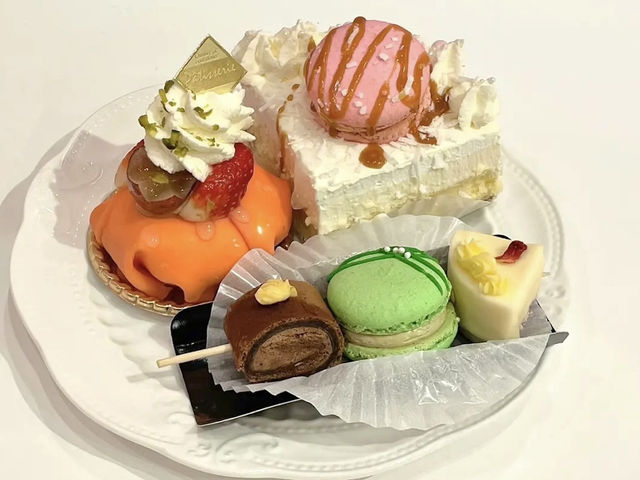 Bonue Caron ร้านมาการองน่ารักโดทงโบริ