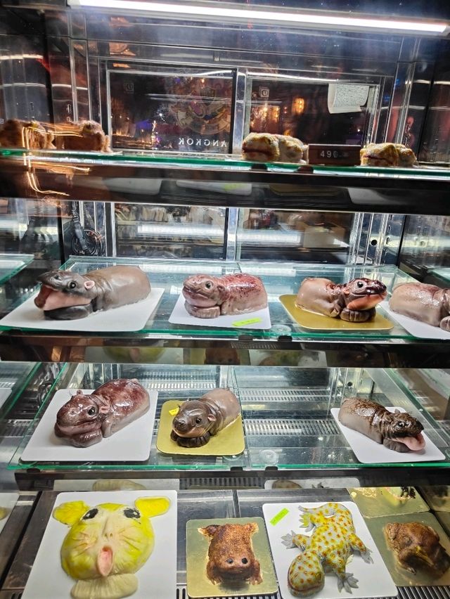 ฮาโลวีนนี้ที่ ร้านเวทย์มนต์ คาเฟ่