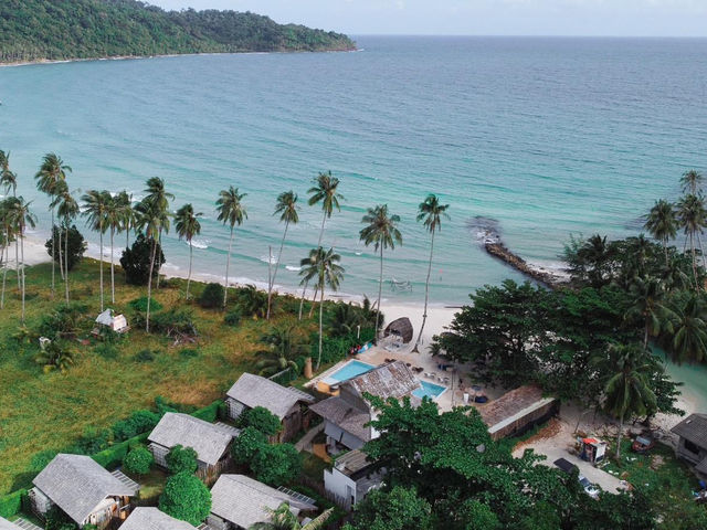 ที่พักบนเกาะกูดแบบพูลวิลล่ามีพายเรือคายัคด้วย