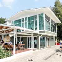 Cafe Amazon คาเฟ่ติดทะเลวิวสุดปัง