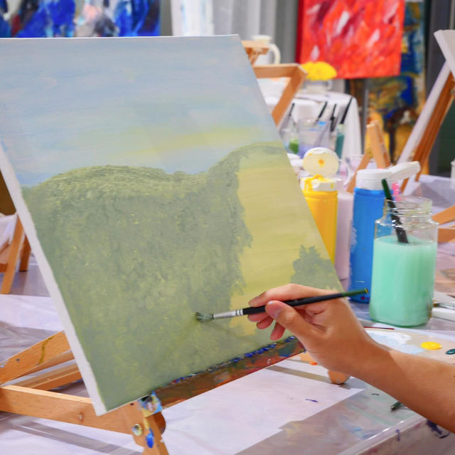 ไปวาดรูปฮีลใจกับคลาส Acrylic Painting Class 🎈🧡