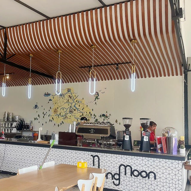 Mong Moon - ร้านอาหารบรรยากาศดีริมแม่น้ำมูล