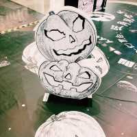 朗豪坊的奇幻黑白異世界