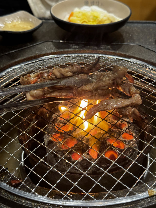 이색적인 볶음밥과 닭구이가 맛있는 곳, 팔각도 광주 진월점