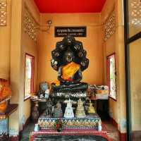 สักการะพระพุทธเกตุมงคล (หลวงพ่อโตตะพานหิน)