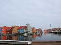 荷蘭🇳🇱 ｜格羅寧根｜彩色小屋🏘️  小型遊艇碼頭🚤