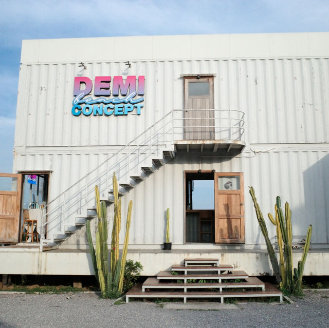 Demi beach concept