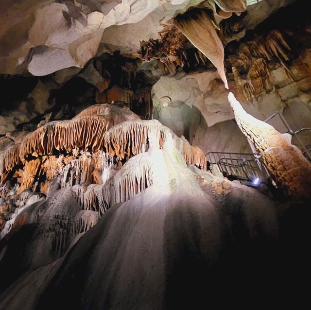 Witness the magnificient limestone formation at Gosu Cave