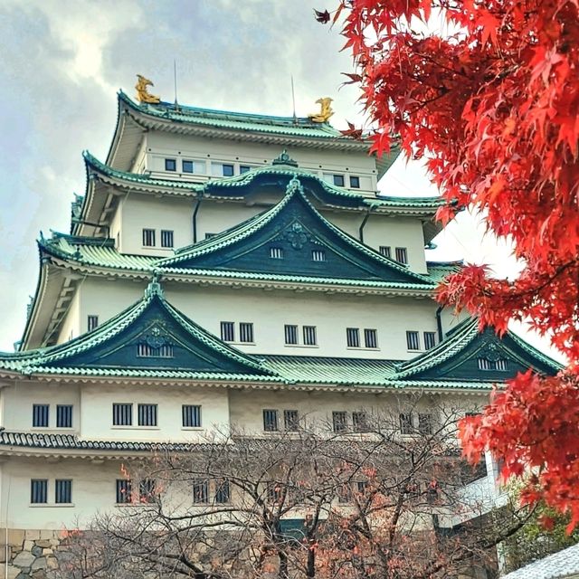 秋天の名古屋城