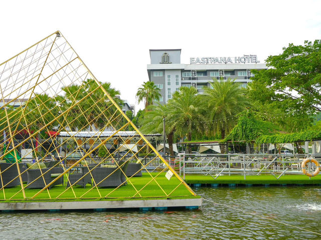 วันนี้ครอบครัวเรามาพักผ่อน  Eastpana Hotel บ่อวิน