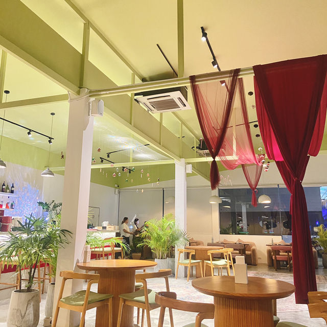 KYSNA Cafe  